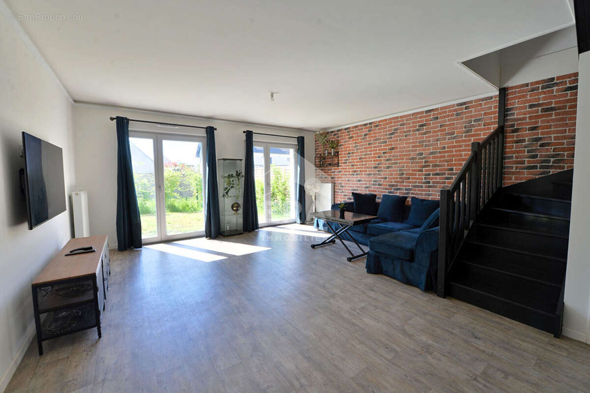 Maison à PONTAULT-COMBAULT