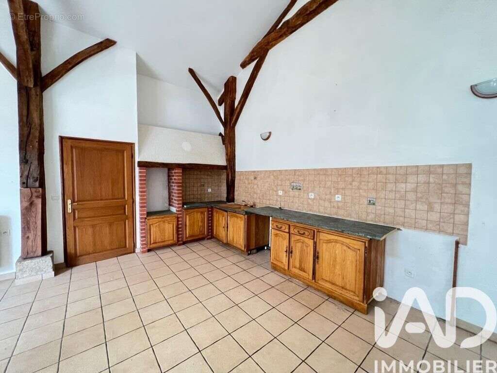 Maison 386 m² à Le Girouard  - photo 7