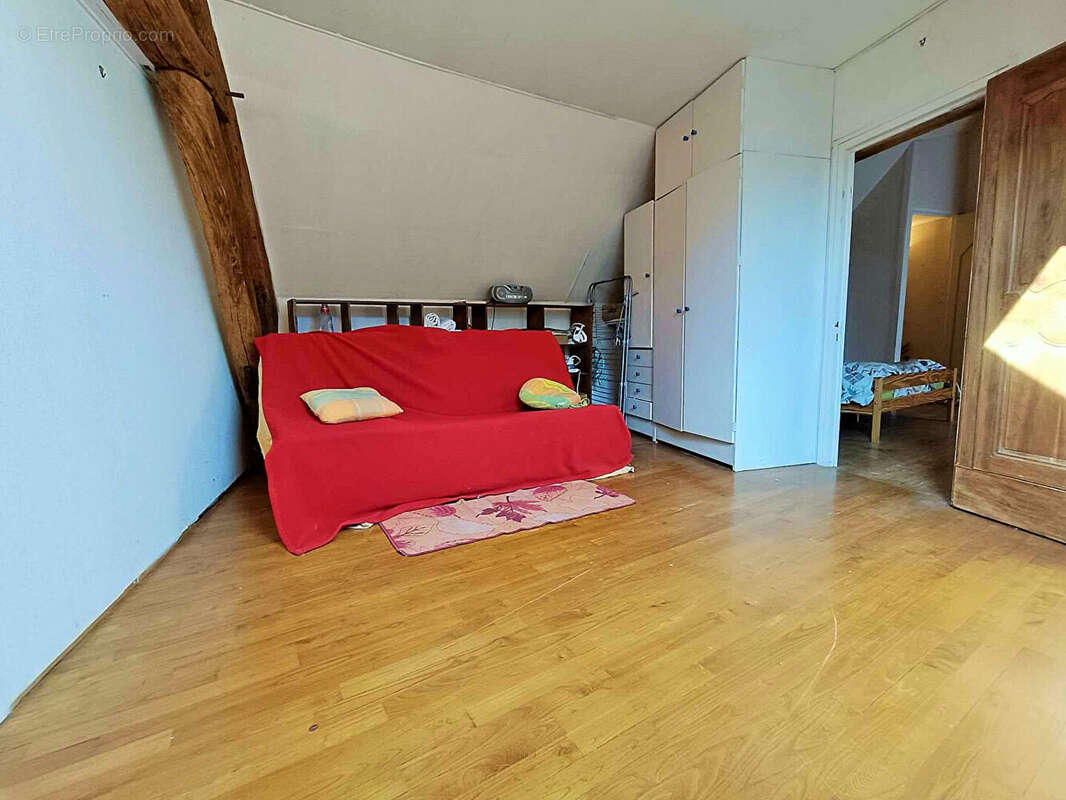 Maison à BAZOCHES-LES-GALLERANDES