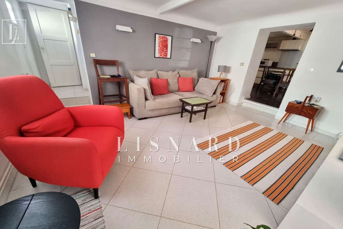 Maison 135 m² à Vallauris  - photo 6