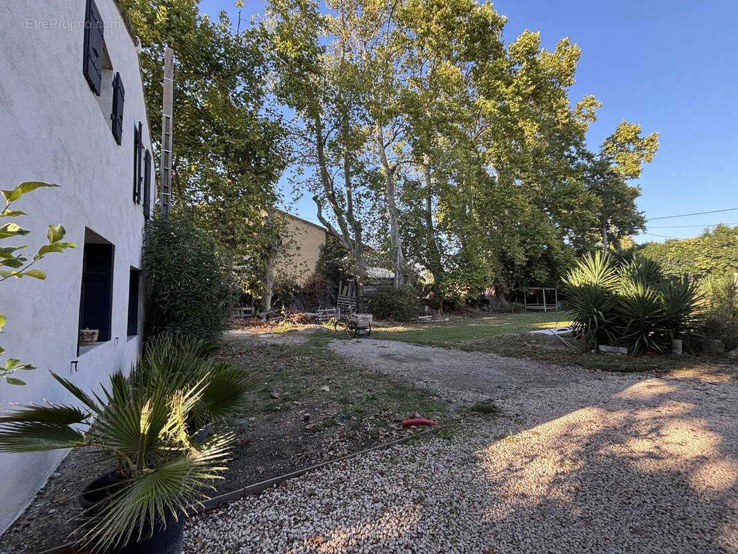 Maison à CHATEAURENARD