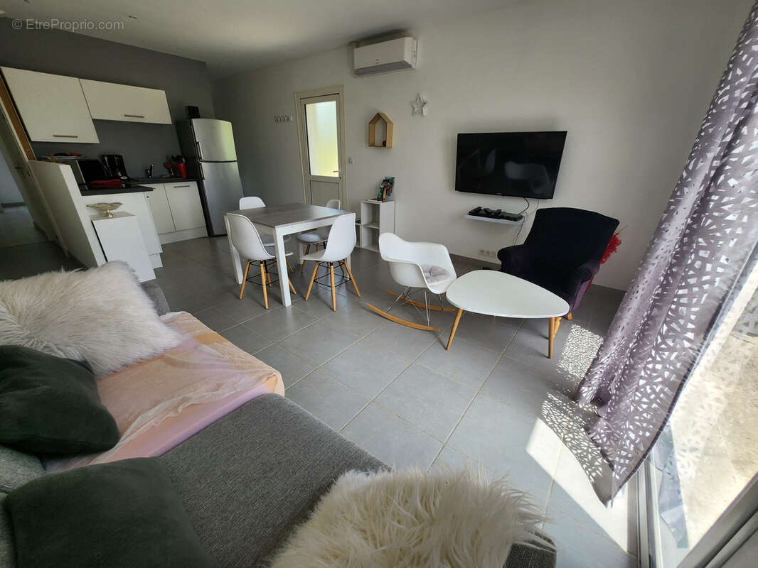 Maison à VINEZAC