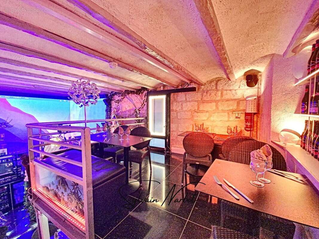 Commerce 65 m² à Le Grau-Du-Roi  - photo 58