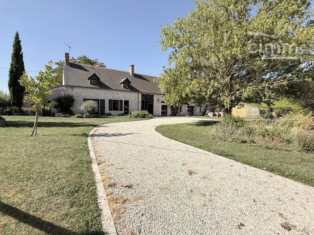 Maison à TOURAILLES