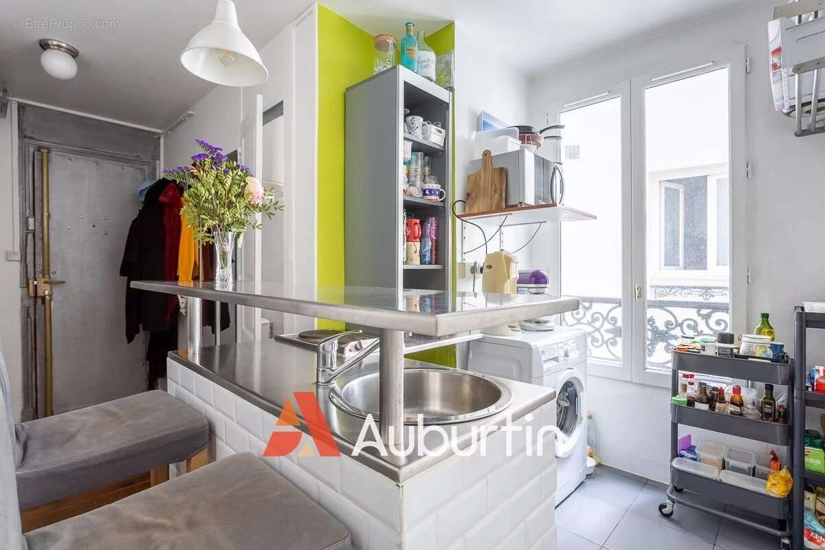 Appartement à PARIS-18E