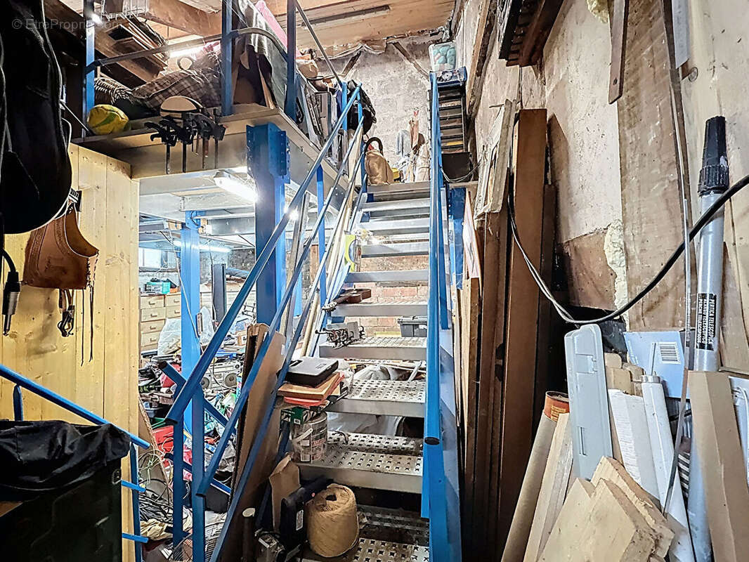 Montreuil, quartier solidarite- carnot proche des centres-villes de montreuil et de vincennes, bien atypique avec ateliers et ap - photo 10