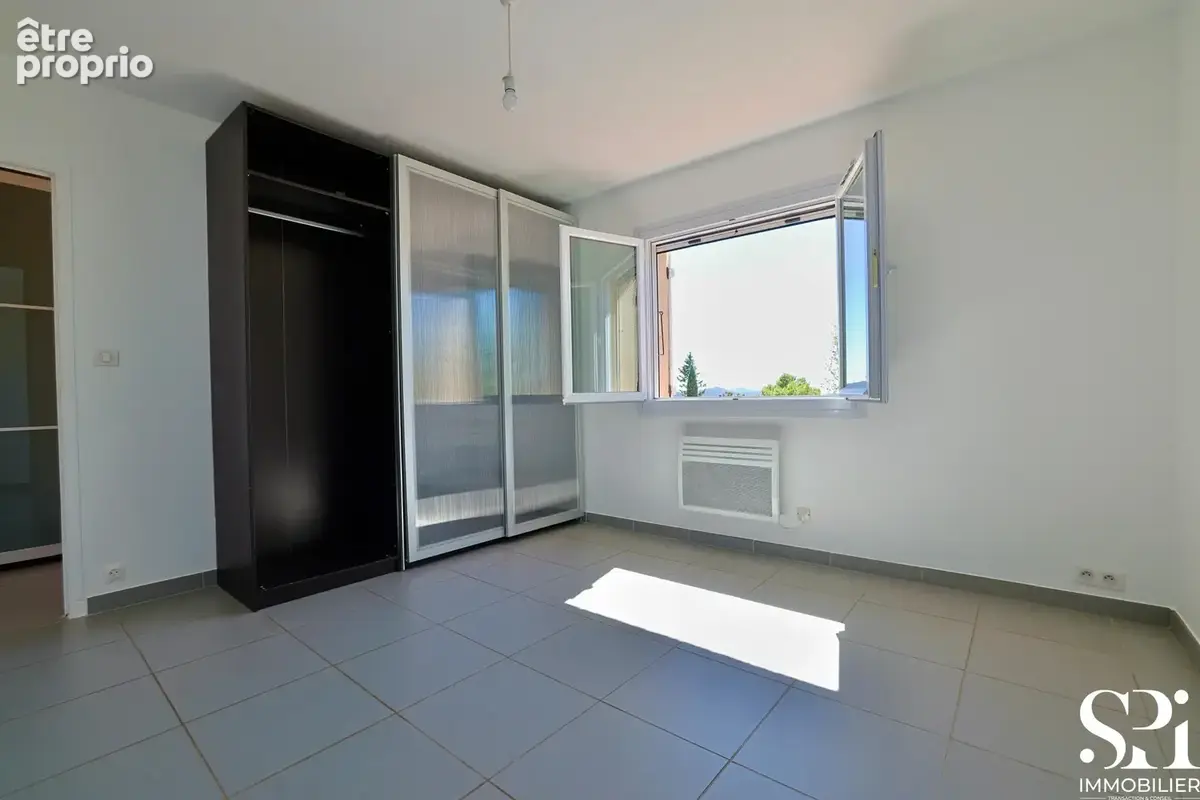 Vente maison Pierrefeu-du-Var (83)   Maison 195m2 au sol divisée 2 appartements   Terrain 1 740 m2 - photo 31