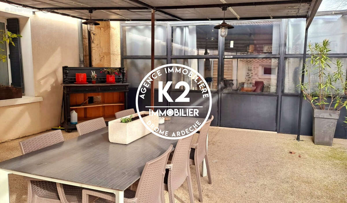 Maison à ROCHEFORT-EN-VALDAINE