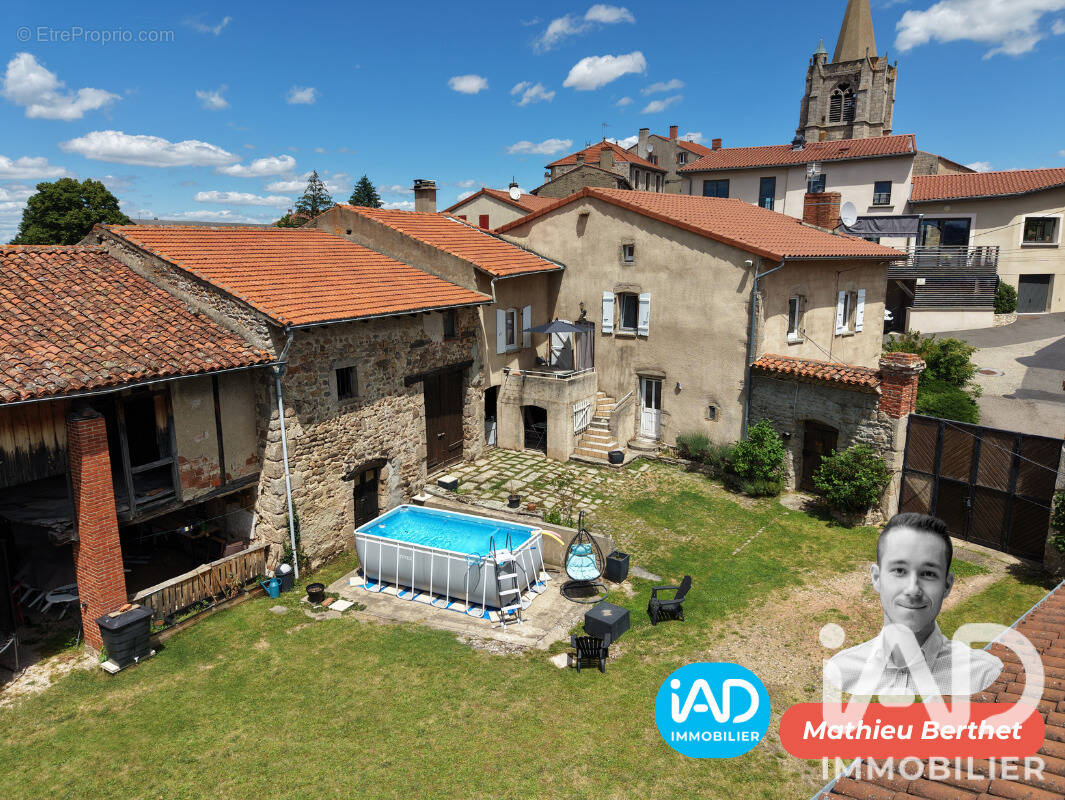 Photo 1 - Maison à PERIGNEUX