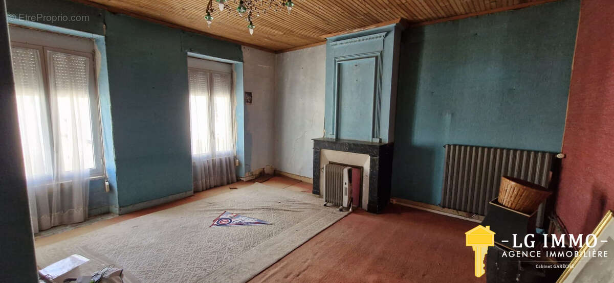 Maison à MORTAGNE-SUR-GIRONDE
