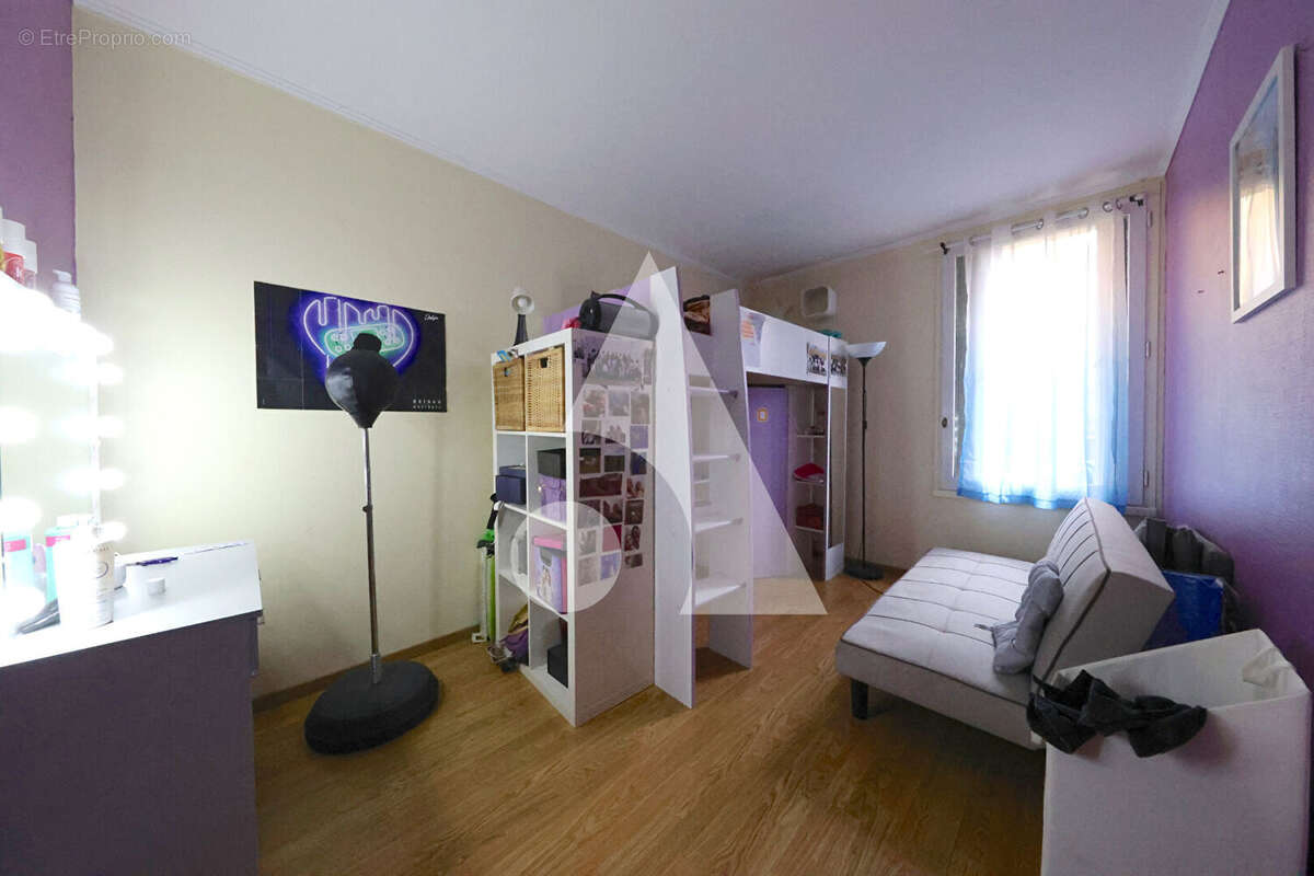 Appartement à CORBEIL-ESSONNES