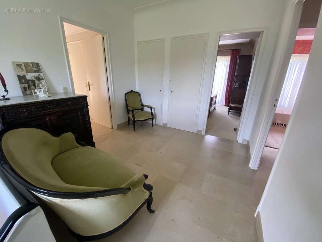 Maison à BERRE-LES-ALPES