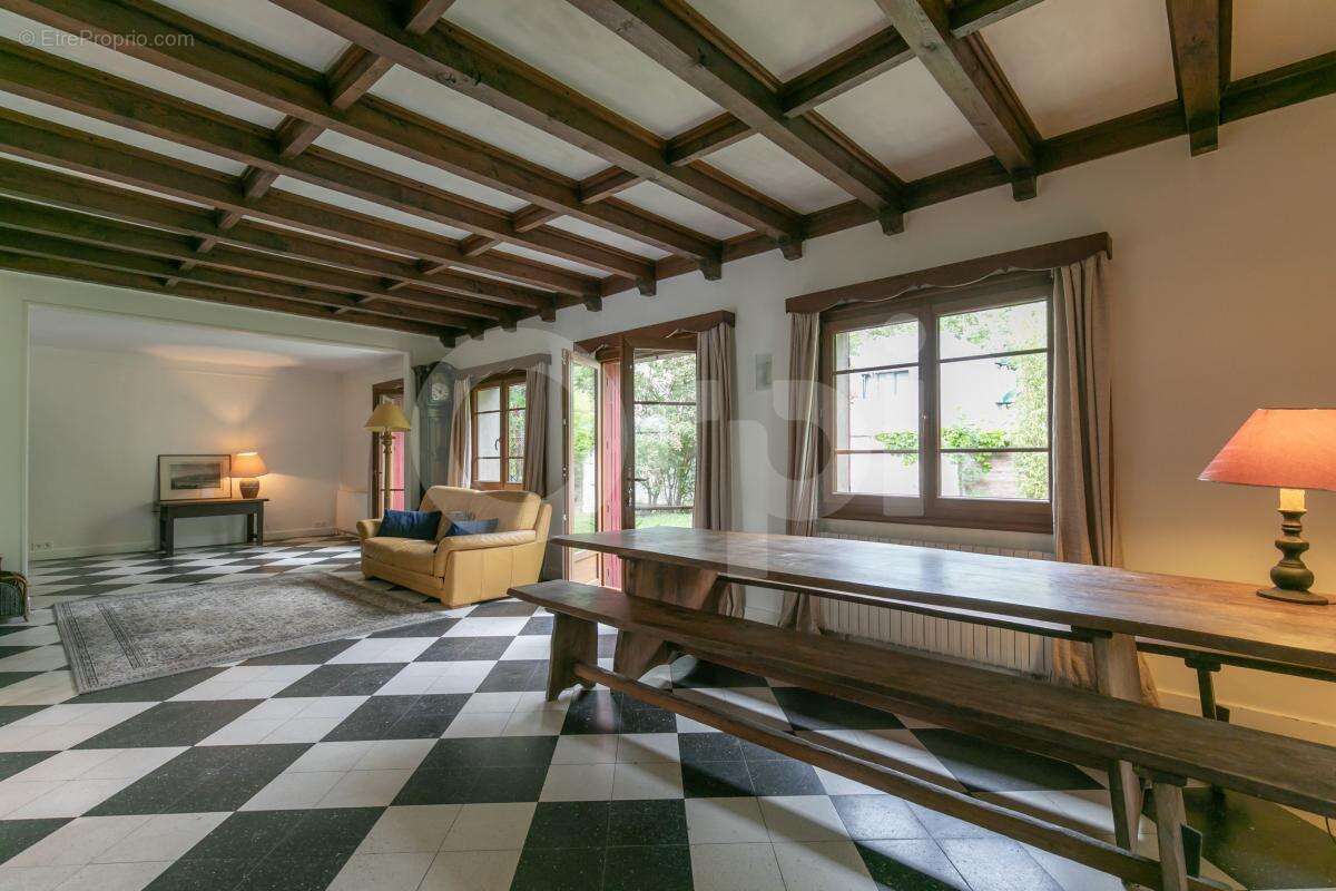 Maison à LIMEIL-BREVANNES