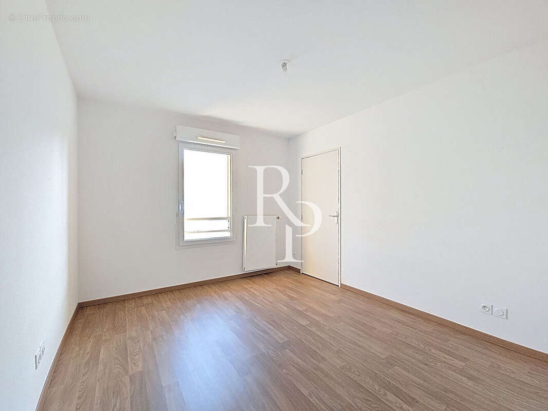 Appartement à CRAPONNE