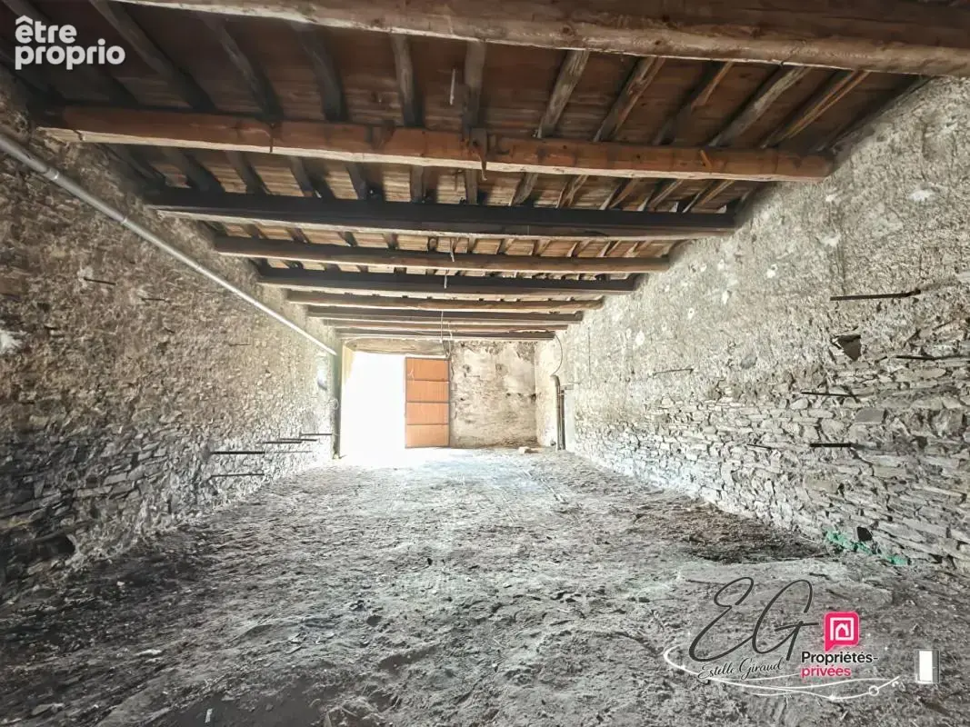 Garage - atelier de 132 m² - accès camping-car, camion ou utilitaire - photo 5