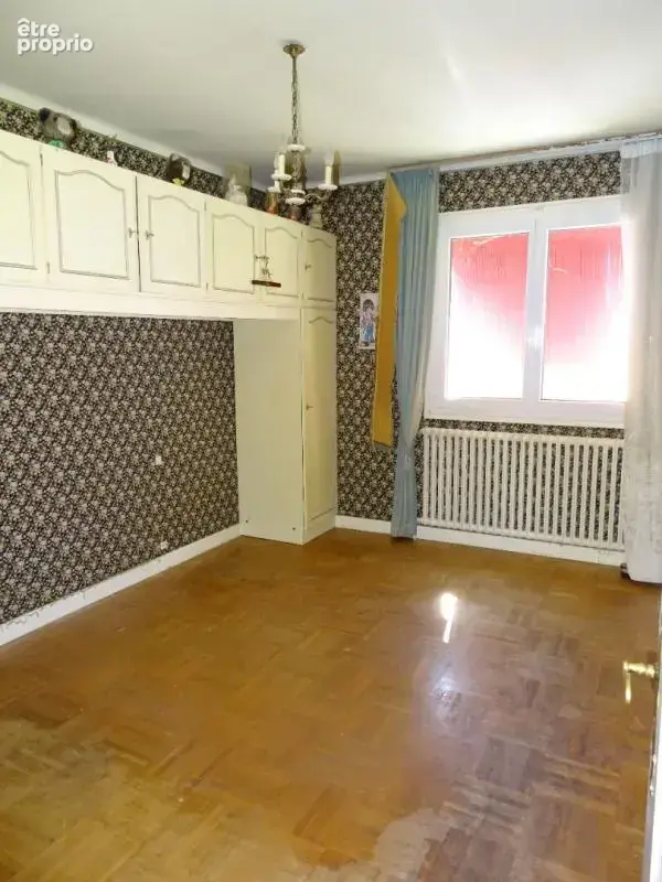 Maison Vaux Les St Claude 6 pièce(s) 185 m2 avec garage et terrain - photo 8