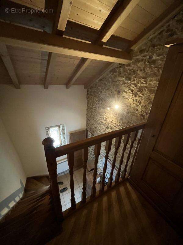 Maison à SAINT-LAURENT-LES-TOURS