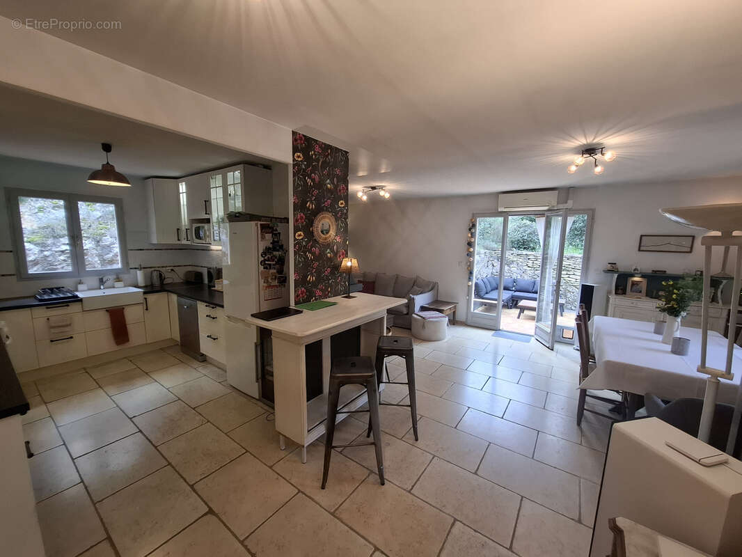 Maison à SAINT-ETIENNE-DU-GRES