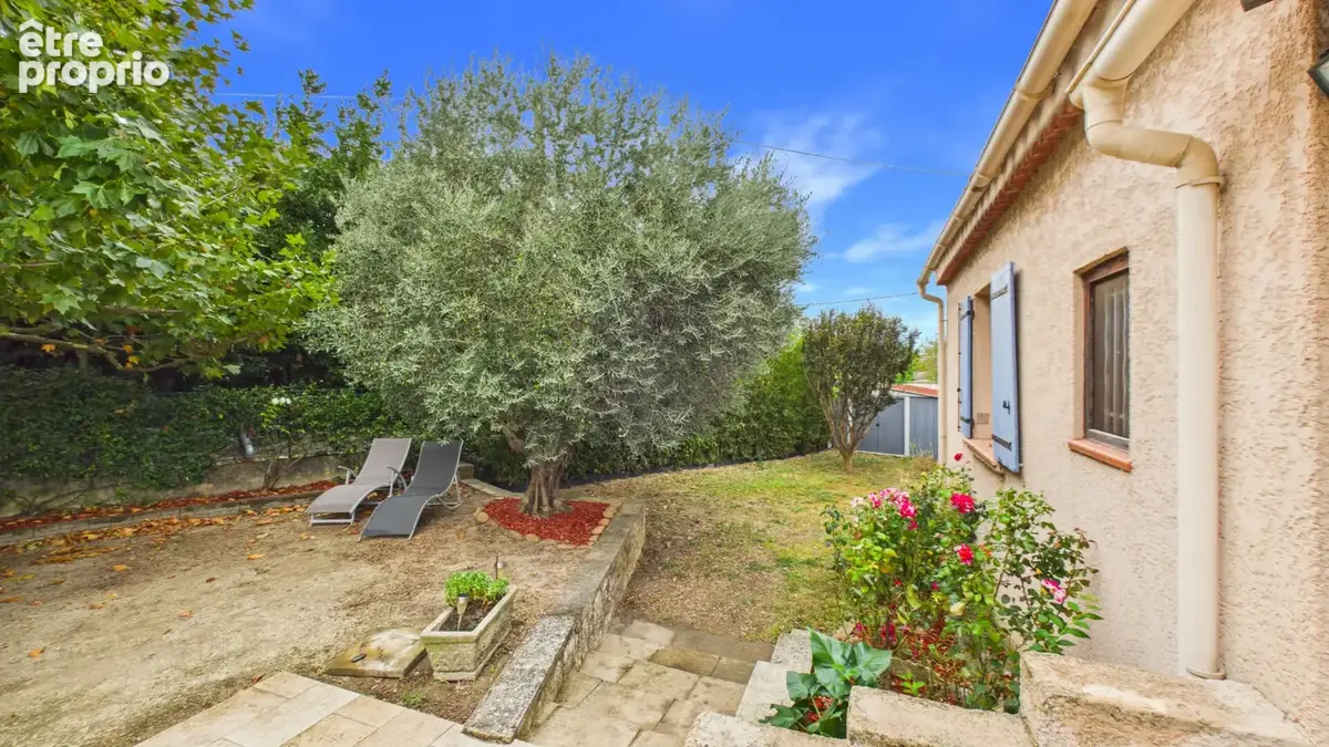 EYRAGUES Villa de plain pied 4 chambres  A deux pas des commodités - photo 11