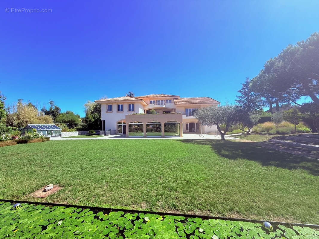 Maison Messery 9 pièce(s) 900 m2 - photo 14