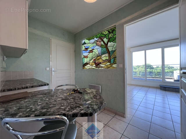 Appartement terrasse t4 - 117m2 - clim-ascenseur-box-parking-cave - photo 16