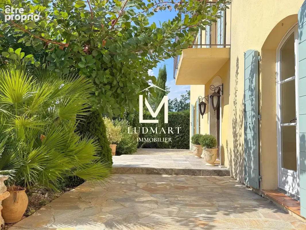 Bastide provençale avec piscine au cœur du Domaine Saint-Pierre de Tourtour - photo 4