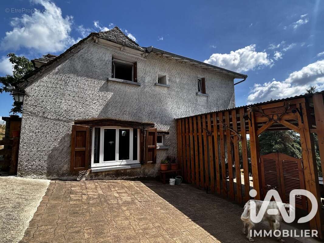 Maison 70 m² à Cassaniouze  - photo 5
