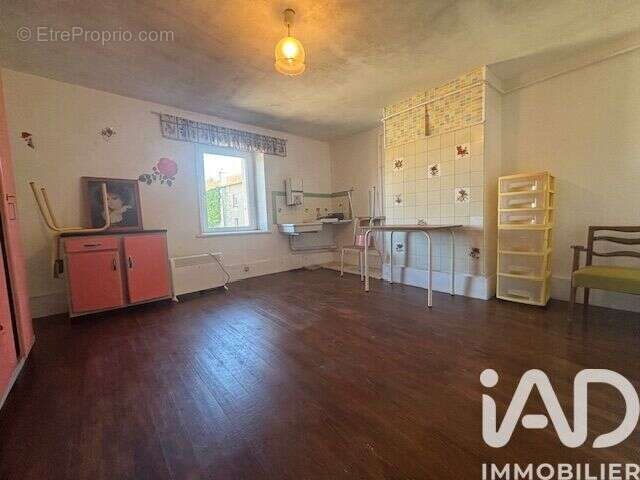 Maison 204 m² à Bains-Les-Bains  - photo 4