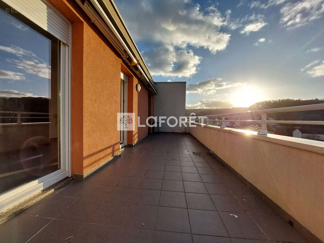 Appartement à AUDUN-LE-TICHE