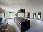 Maison à SAINT-ETIENNE-DE-TULMONT