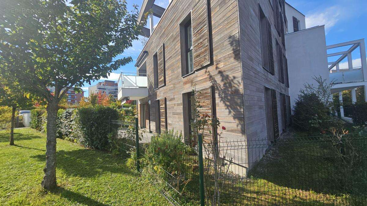 Appartement à SEYNOD