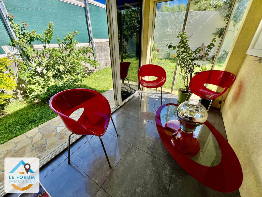 Saint joseph 97480 - villa de plain pied - en parfait etat - beaux volumes - proche des commodites - photo 13