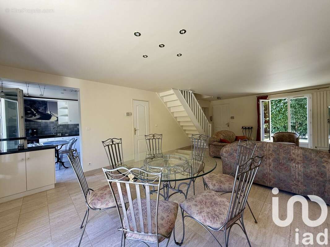 Photo 5 - Maison à SUCY-EN-BRIE