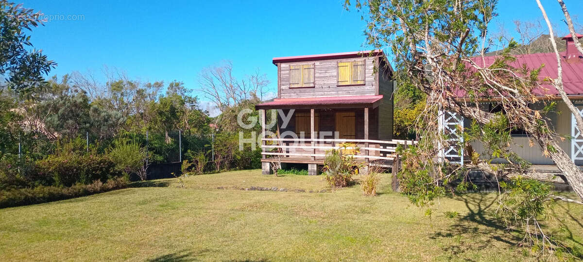 Maison à LA PLAINE-DES-PALMISTES