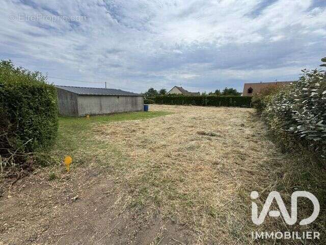 Terrain 455 m² à Monceaux-En-Bessin  - photo 3