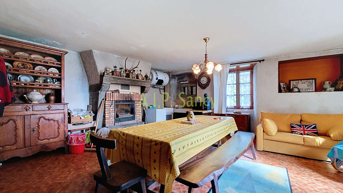 Maison à SAINT-DIERY