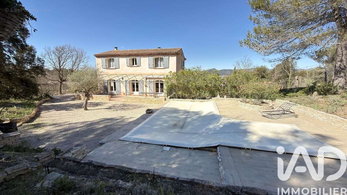 Photo 2 - Maison à PEYROLLES-EN-PROVENCE