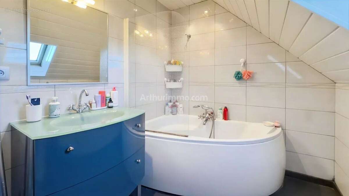 Maison à SAINT-FARGEAU-PONTHIERRY