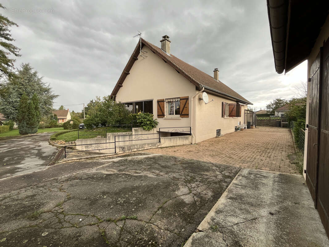 Maison à SIMANDRE