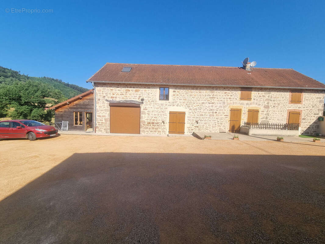 Maison 232 m² à Verosvres  - photo 5