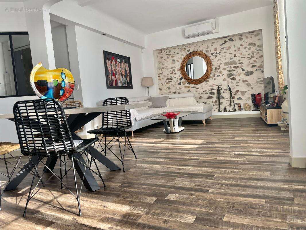 Appartement à HYERES