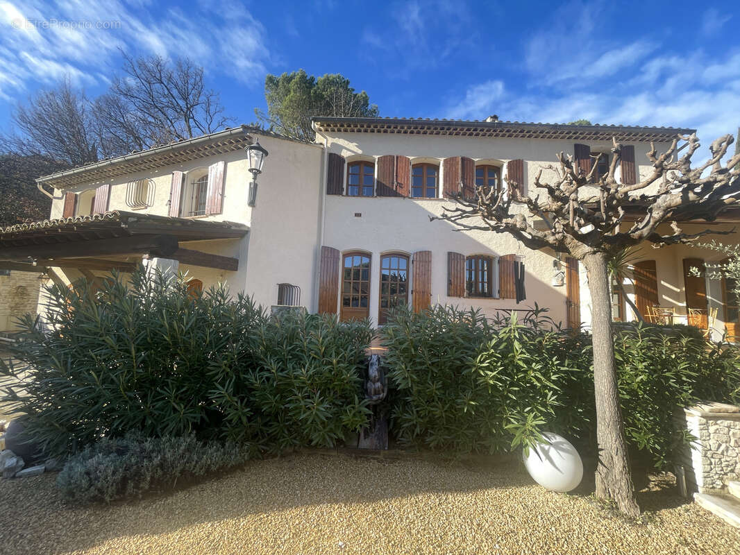 Maison à VAISON-LA-ROMAINE