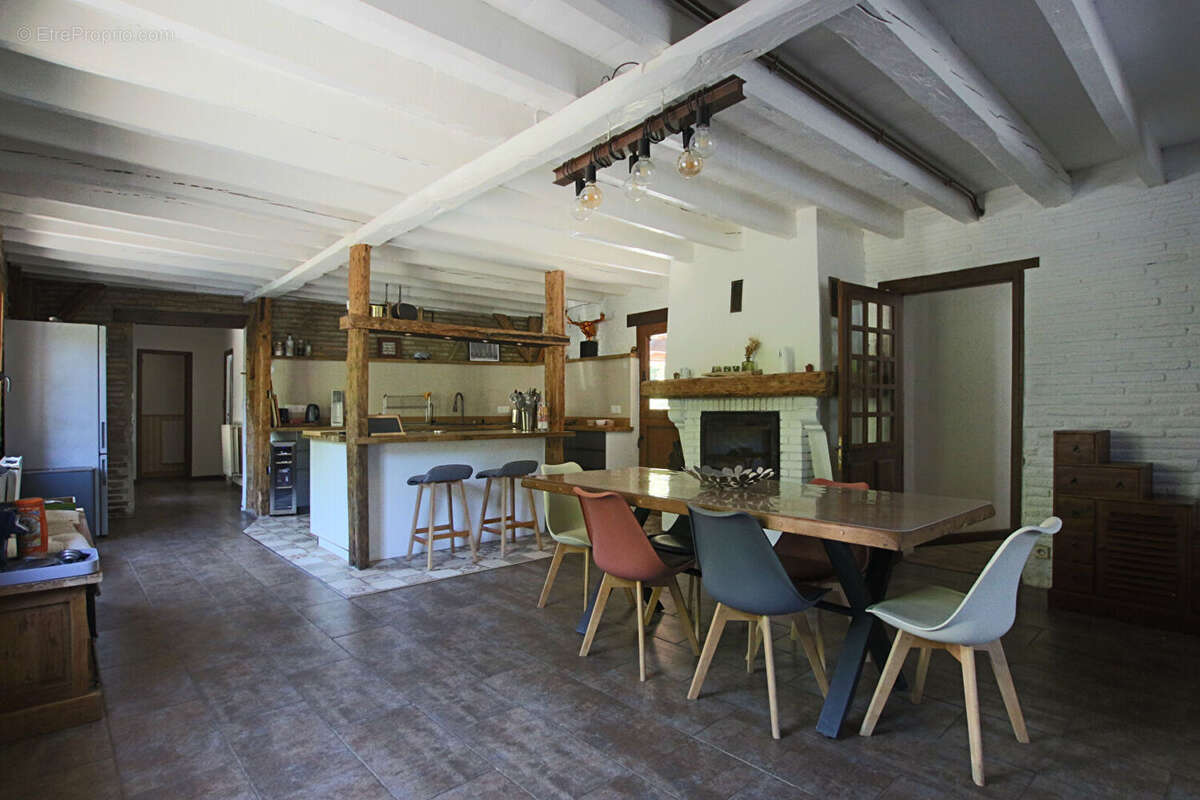 Maison à BELIN-BELIET