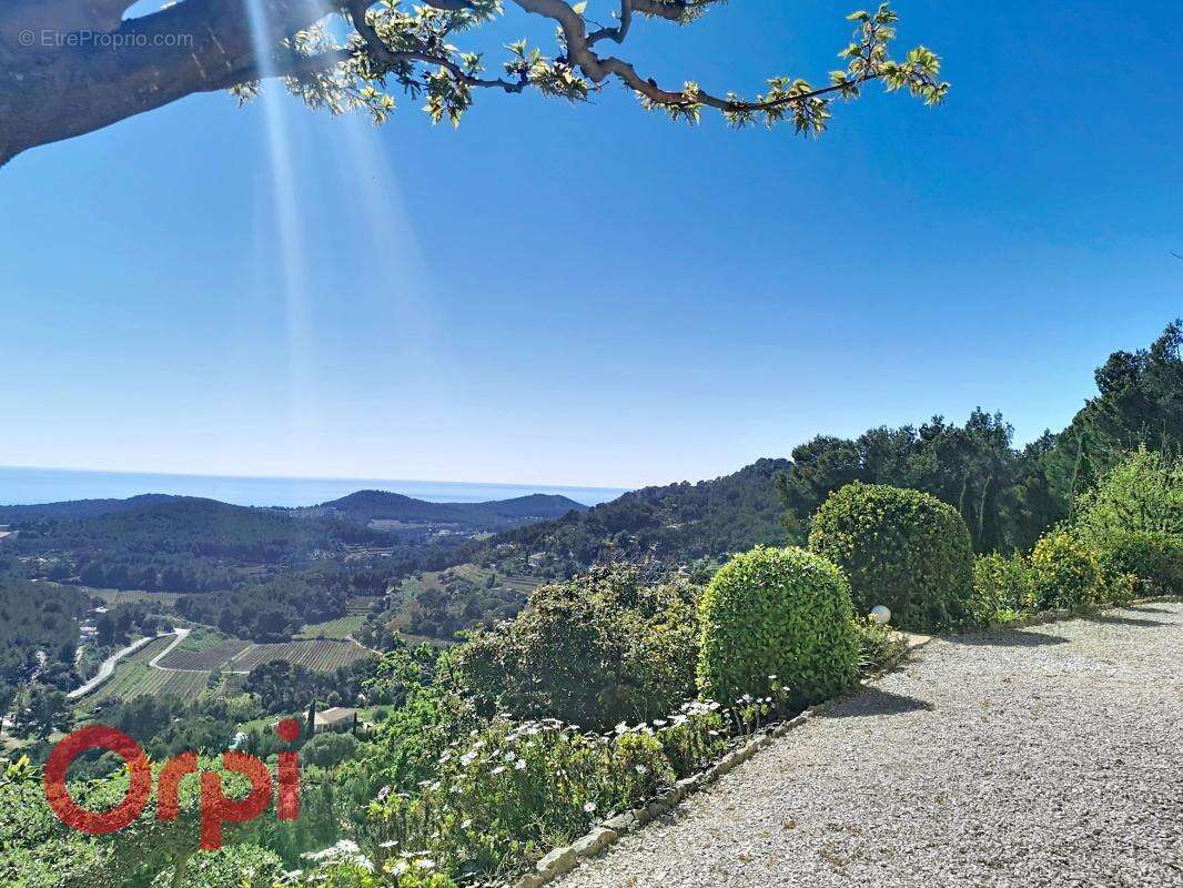 Maison à LA CADIERE-D'AZUR
