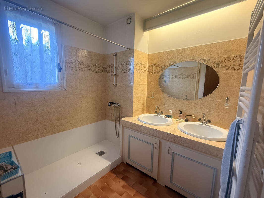 Maison à PLAN-D'ORGON