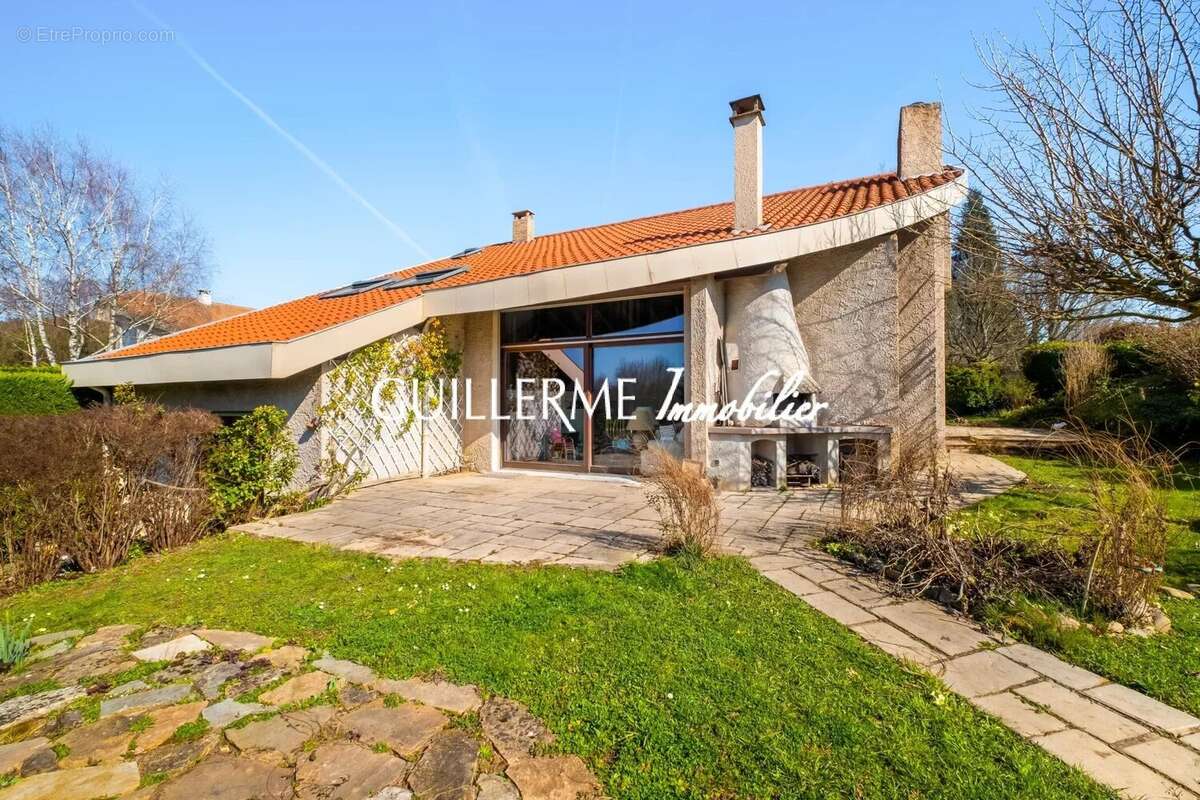 Maison à DARDILLY