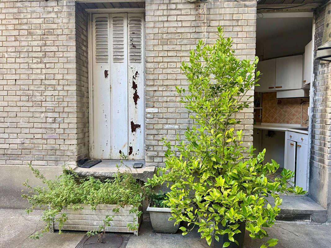 Appartement à PARIS-20E