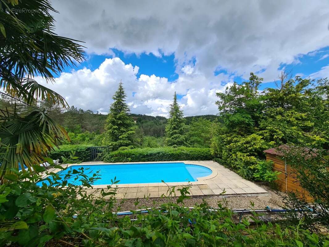 Maison pratique de 5 chambres avec piscine et appartement indépendant près de Sarlat, Dordogne - DPE C/C - Opportunité de revenu - photo 13