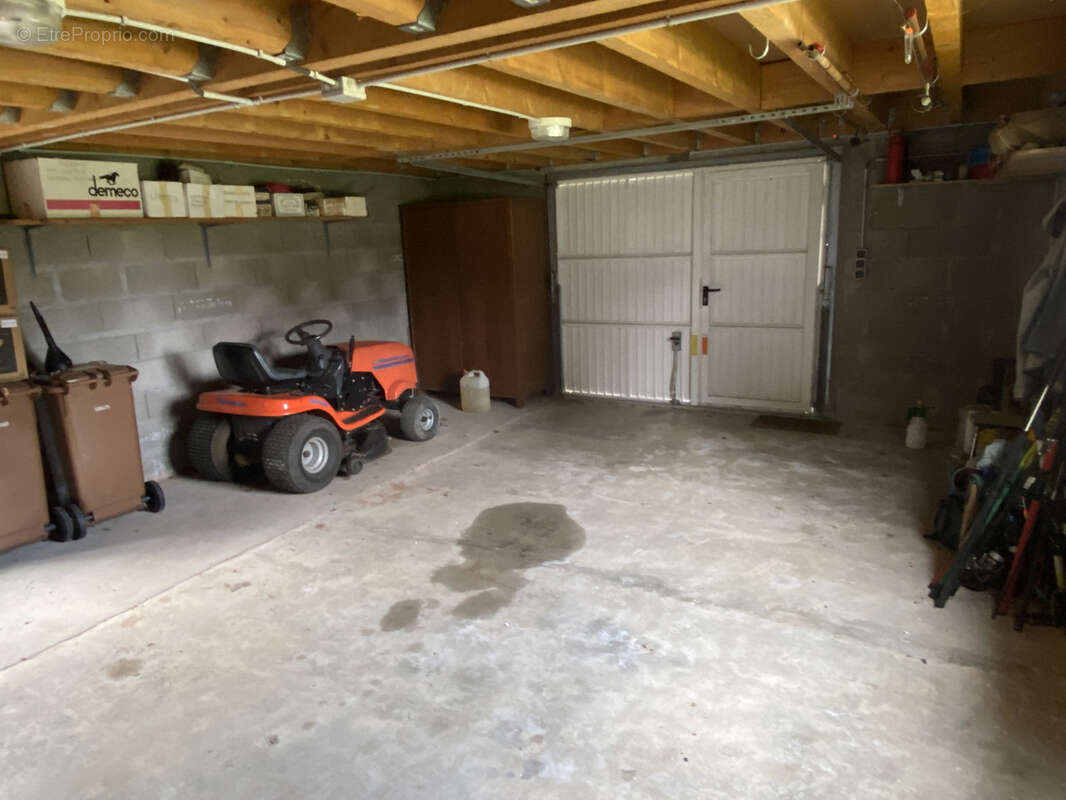 Maison à SAINT-MARTIN-DU-PUY