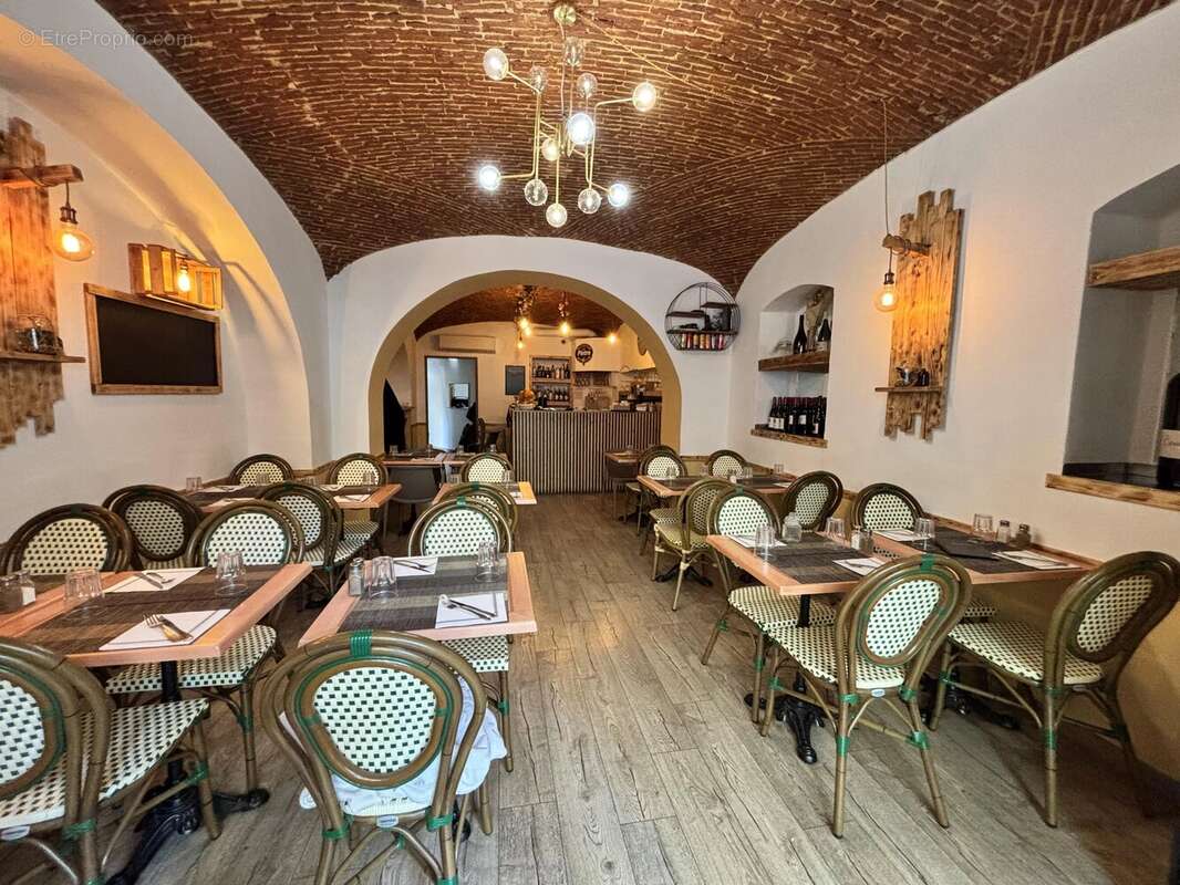 Commerce à SAN-MARTINO-DI-LOTA